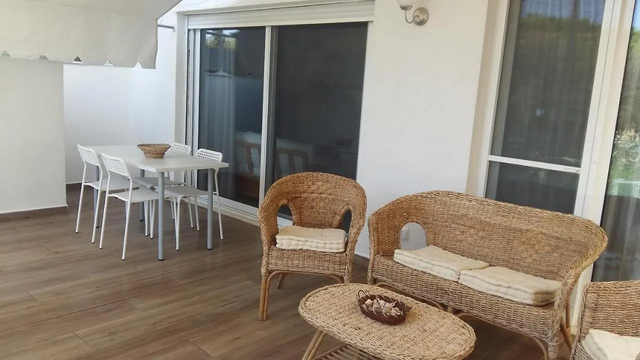 Villa Leyland Golem  0*, Golem (Tirana)