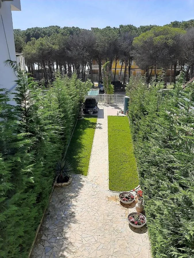 Villa Leyland Golem  Tatil Evi